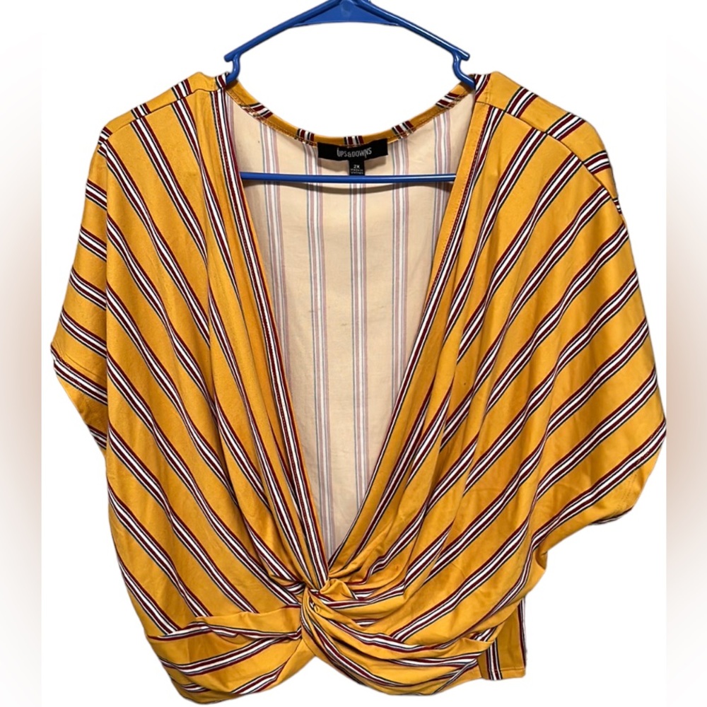 Gold cropped Top. 2X. NWOT.